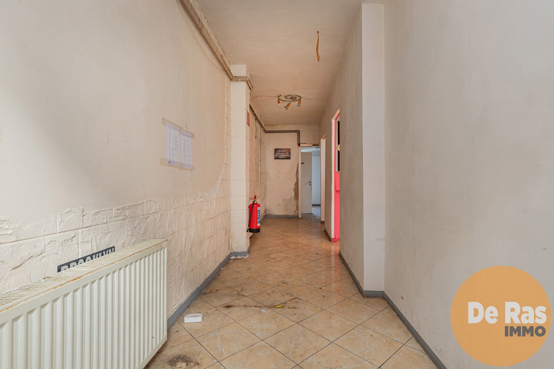 WETTEREN - Voormalig handelspand met 4 slaapkamers foto 4