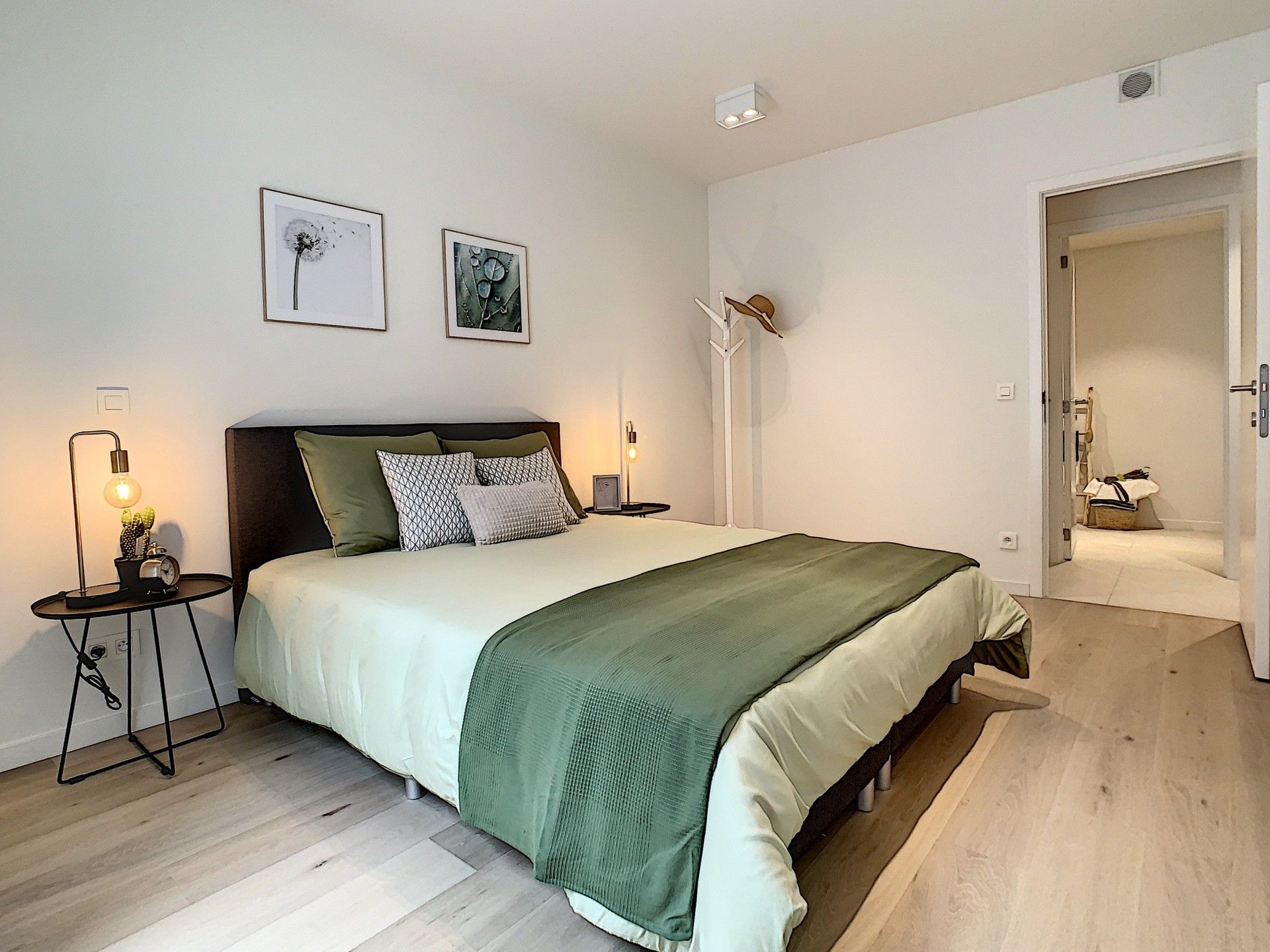 Gelijkvloers nieuwbouw appartement met terras van 18 m² en 2 slaapkamers in prestieuse residentie Refuga in hartje Hasselt. foto 29