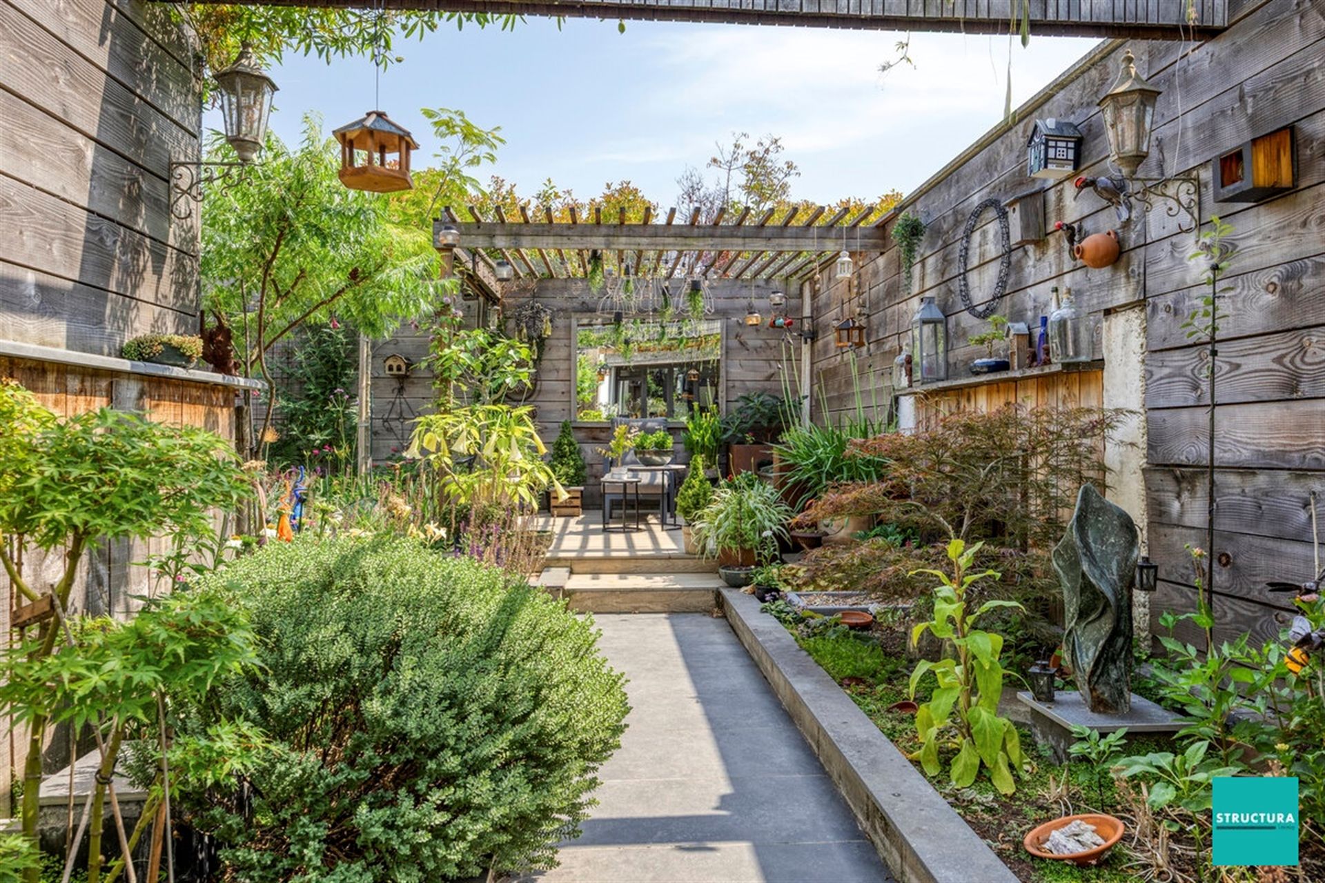 Instapklare woning met prachtige tuin foto 16