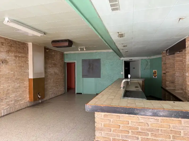 Voormalig café met woonst in het centrum van Ingelmunster! foto 3