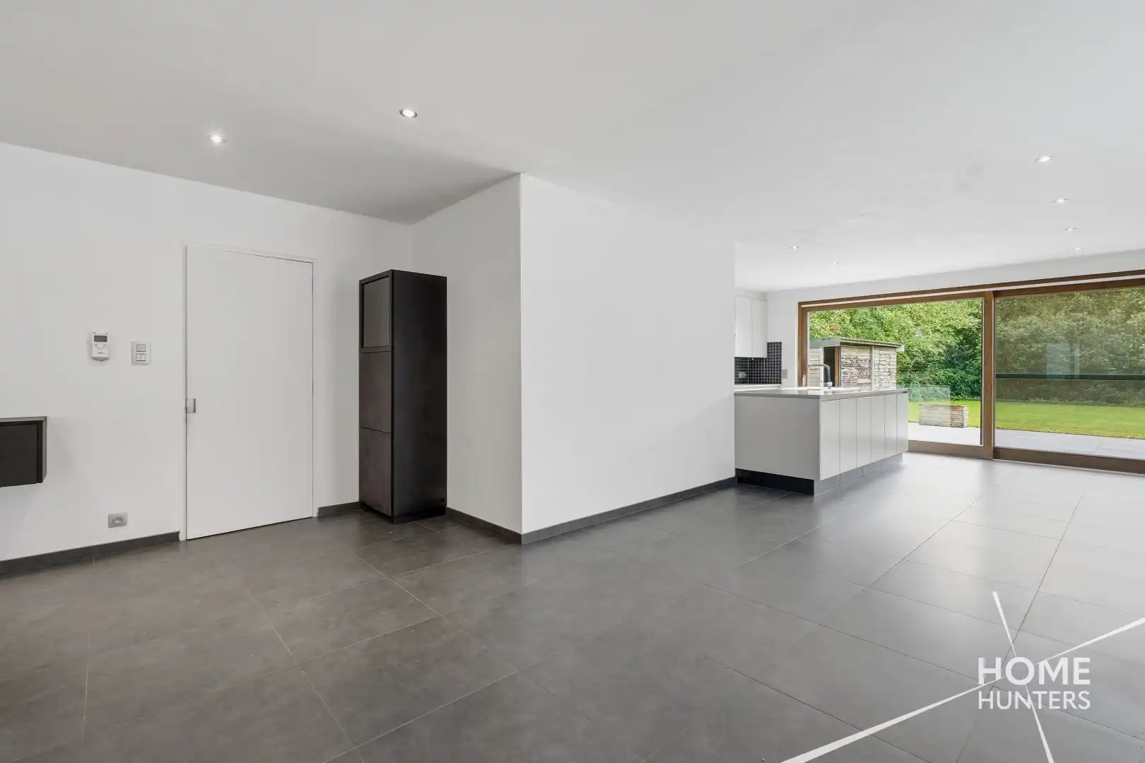 Landelijk gelegen instapklare woning met 4 slaapkamers, garage en tuin foto 6