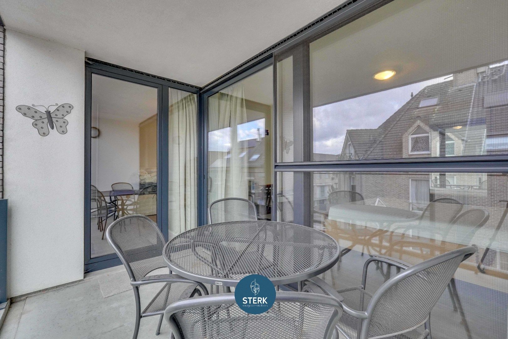 RECENT APPARTEMENT INCLUSIEF PARKING + 2 BERGINGEN IN CENTRUM LANAKEN !  foto 19