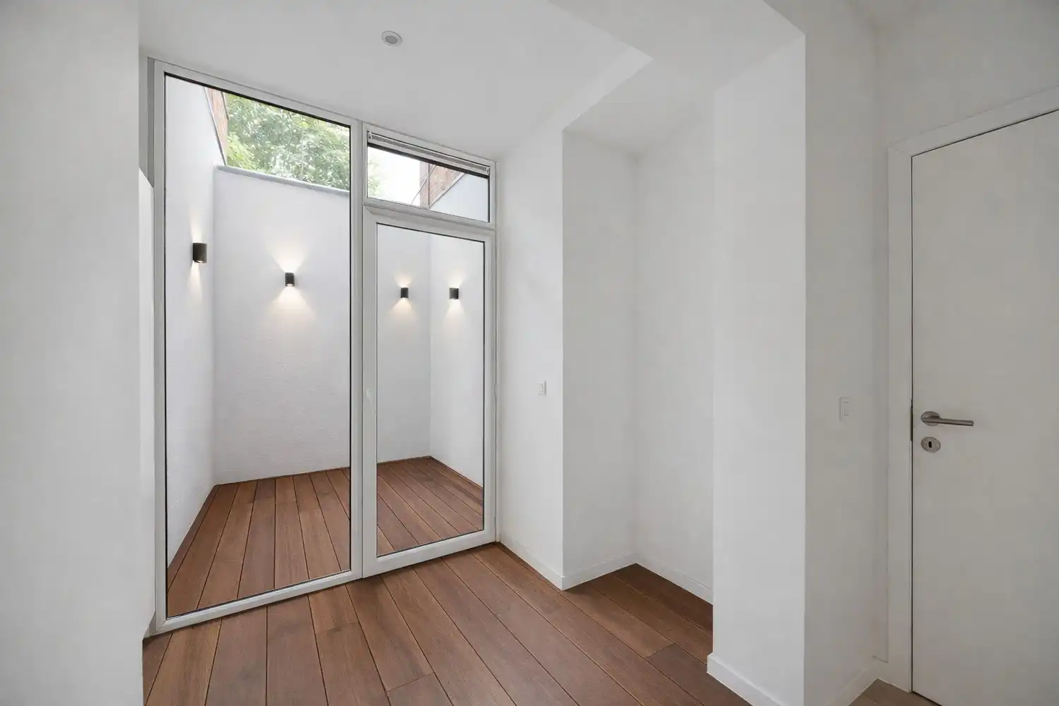 Gelijkvloers pareltje ±140m² met stadstuin en terras in hartje Antwerpen – Gerenoveerd in 2025 foto 10