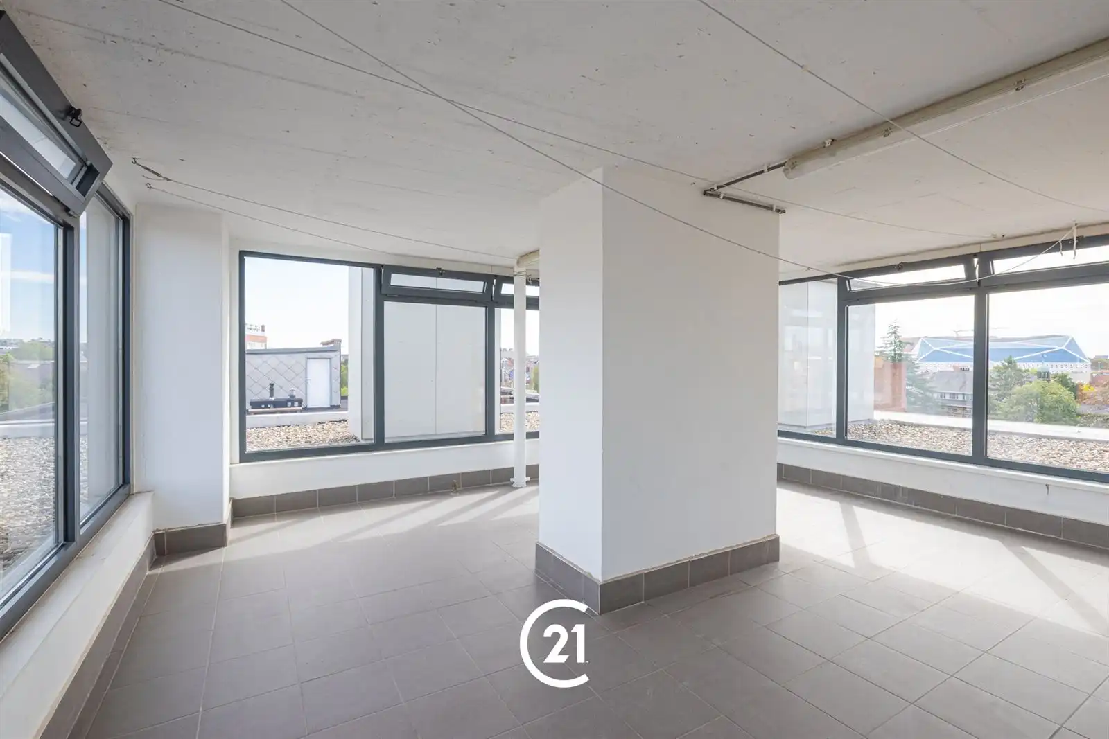 Instapklaar en stijlvol gerenoveerd appartement in Gent foto 12