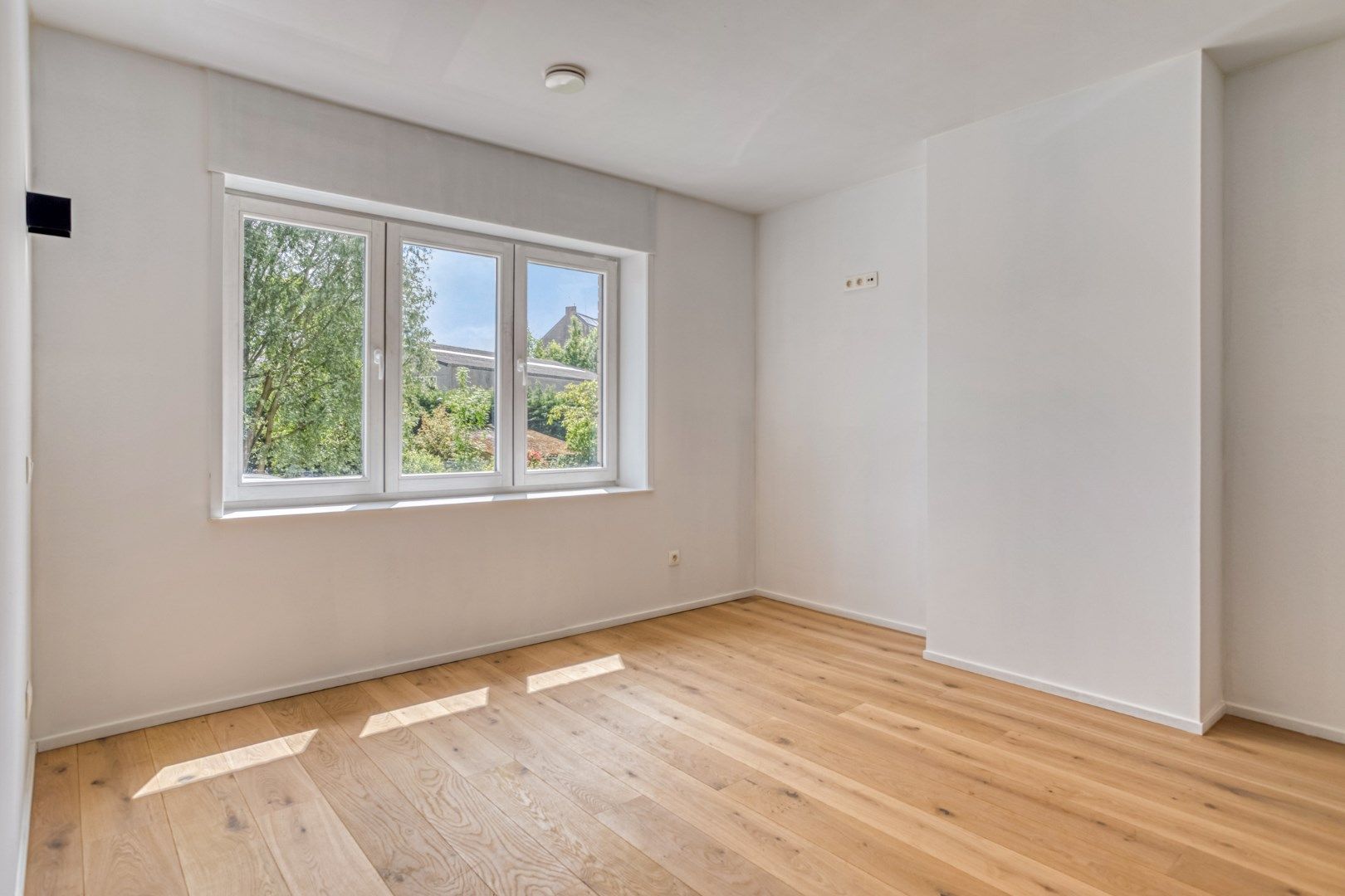 Gerenoveerde parel met 3 slaapkamers, dubbele garage op 540m² - EPC A! foto 14