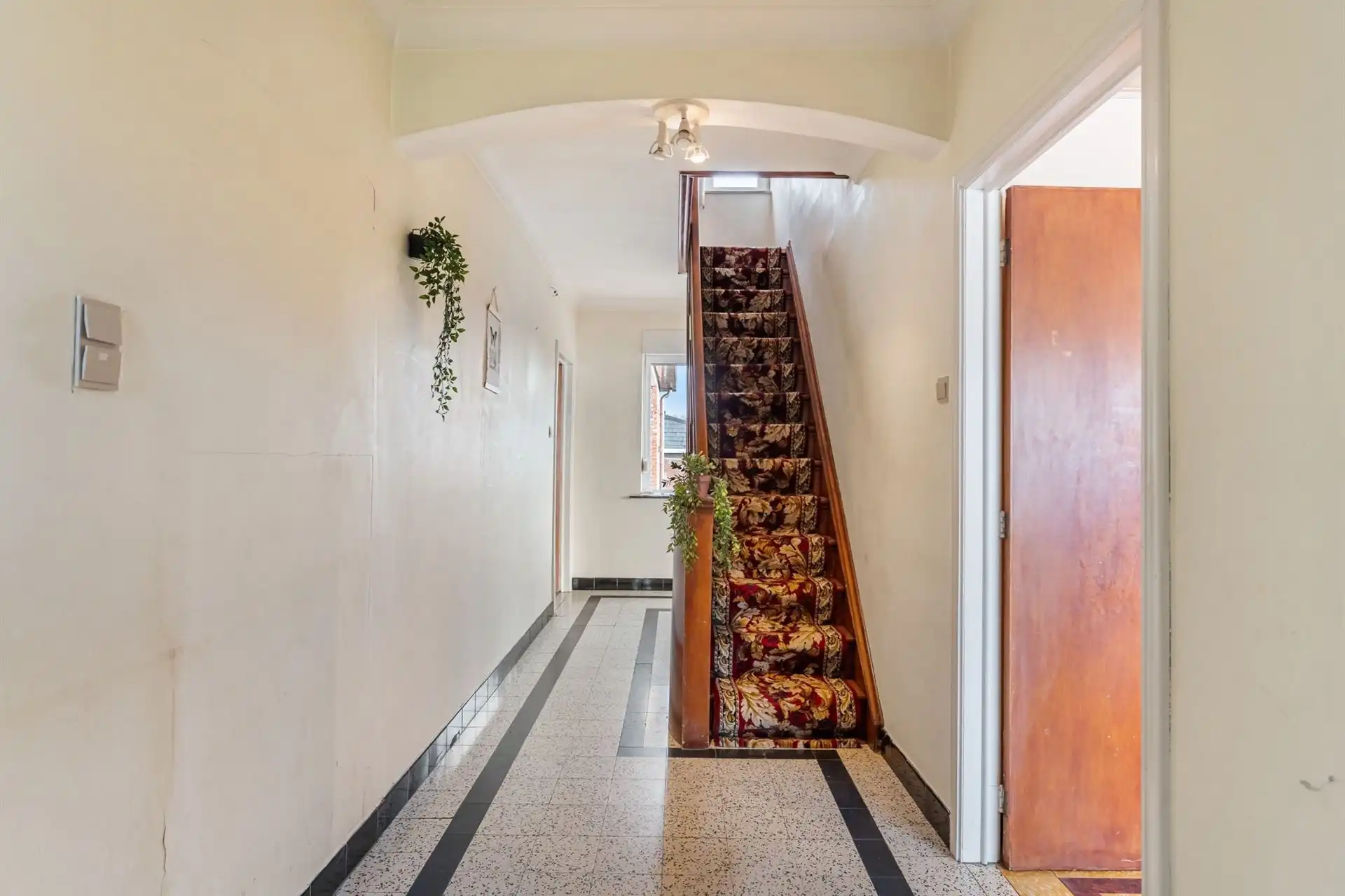 Eengezinswoning met tuin. foto 21