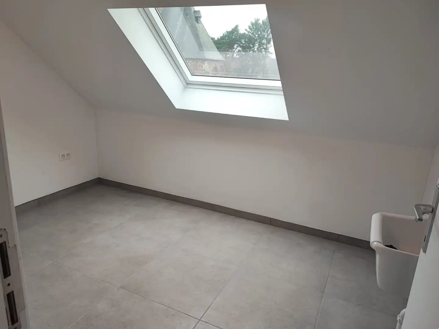 Leuk en modern 2 slaapkamer appartement gelegen te Olmen centrum ! foto 11