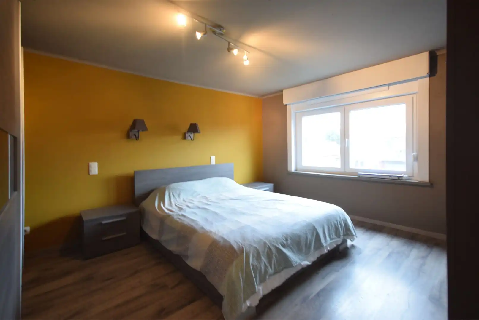 Instapklare gezinswoning met drie slaapkamers en tuin foto 10