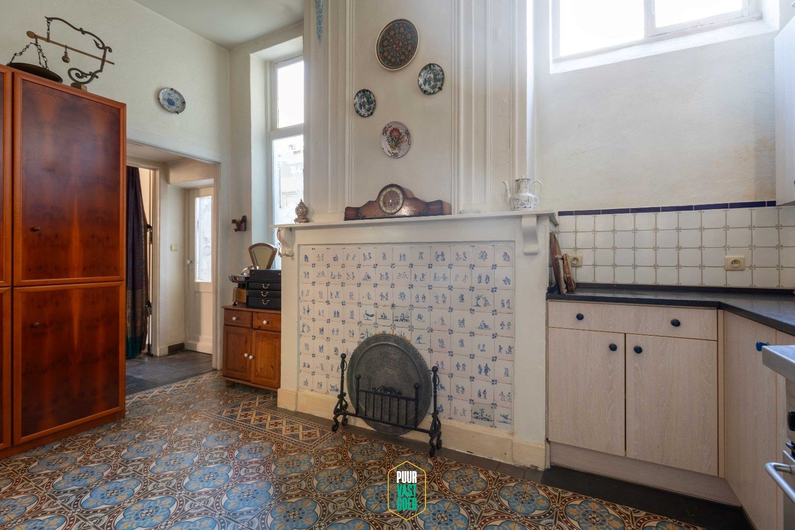 Te huur voor korte duur – Karaktervolle historische woning in hartje Brugge foto 10