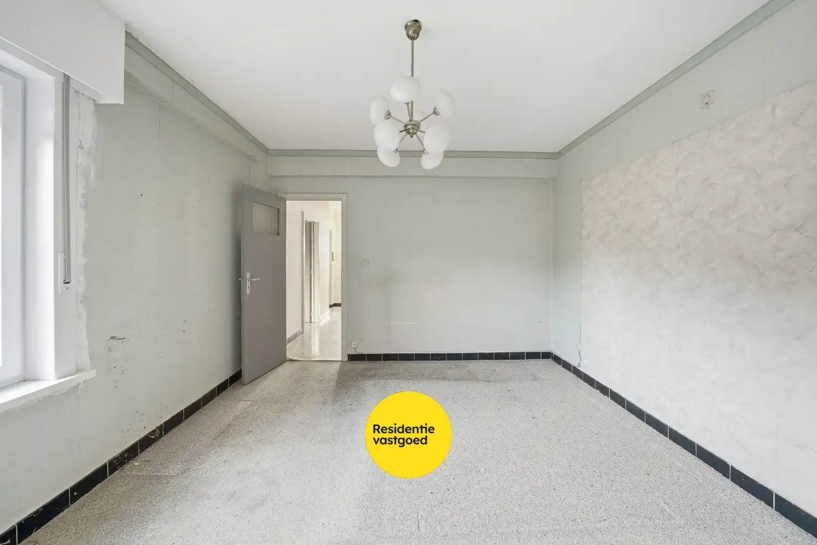 Te renoveren gelijkvloers appartement met 2 slaapkamers in Oostende foto 10