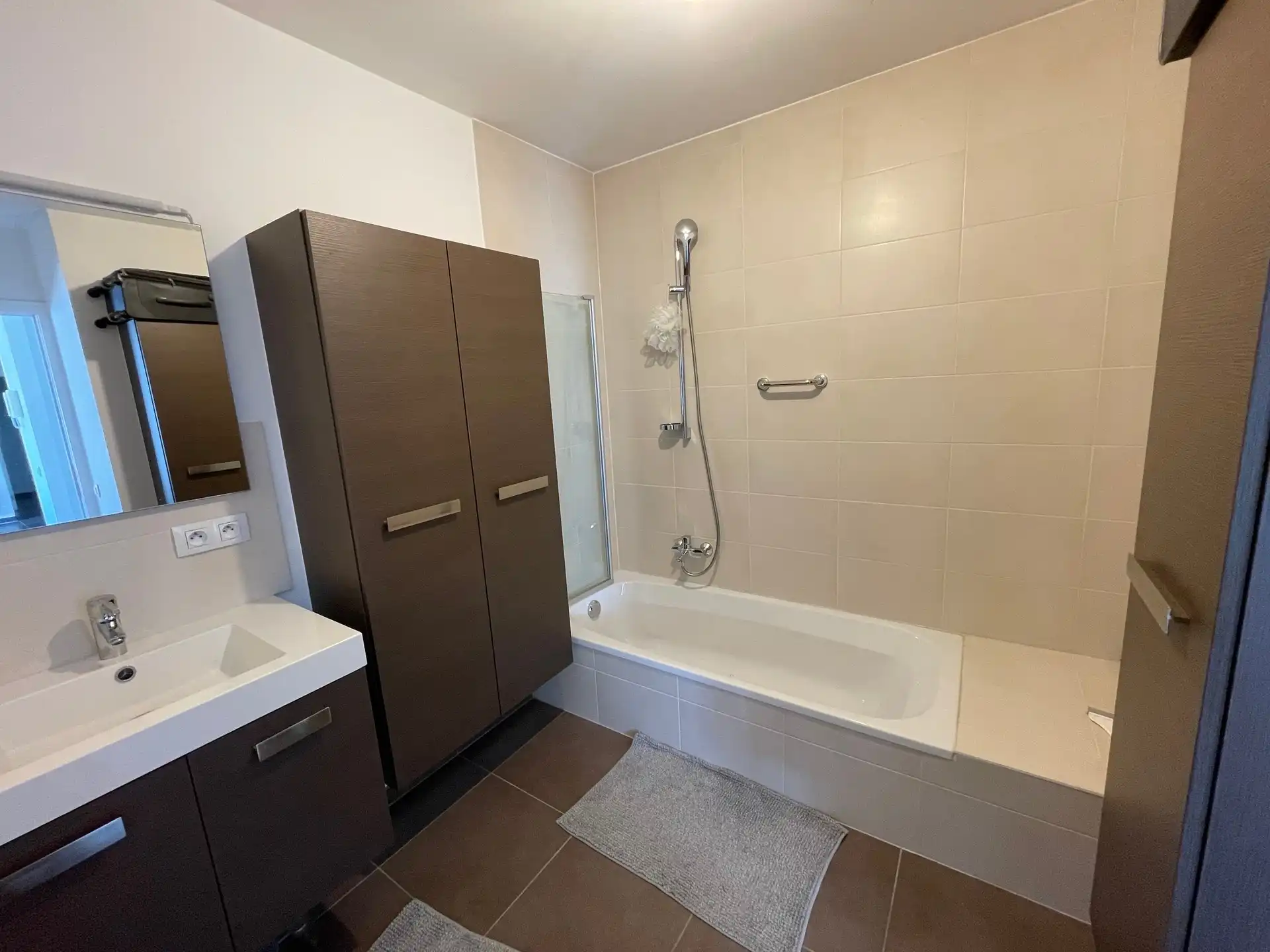 Zeer centraal gelegen appartement in de Residentie ‘Heusdine”. foto 14