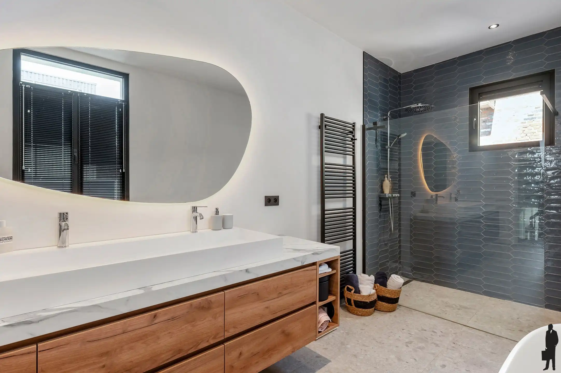 Karaktervolle, volledig gerenoveerde woning met 4 slaapkamers en stadstuin in het hart van Berchem foto 21