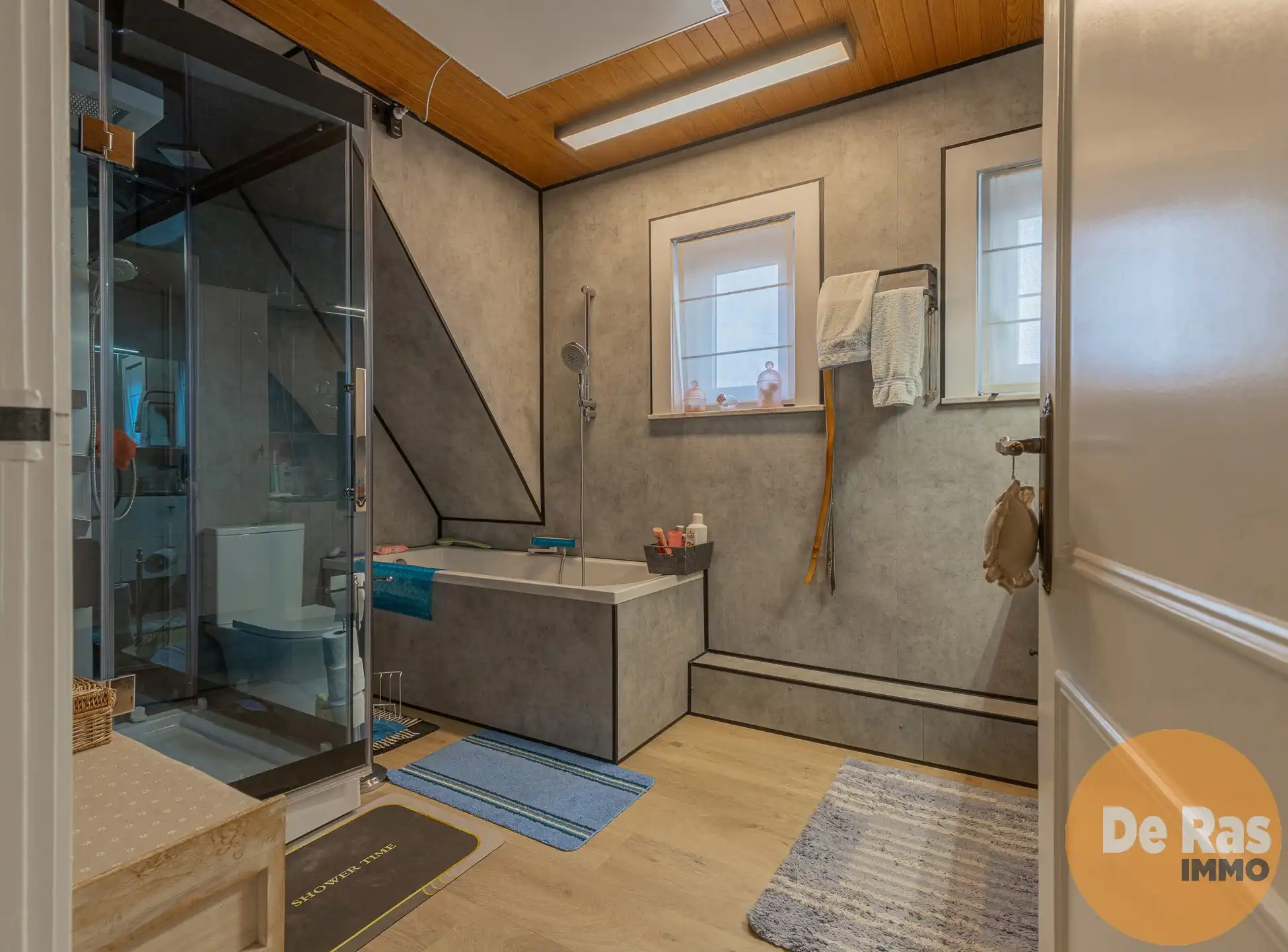 IZEGEM - Stevige HOB met ruime loods foto 12