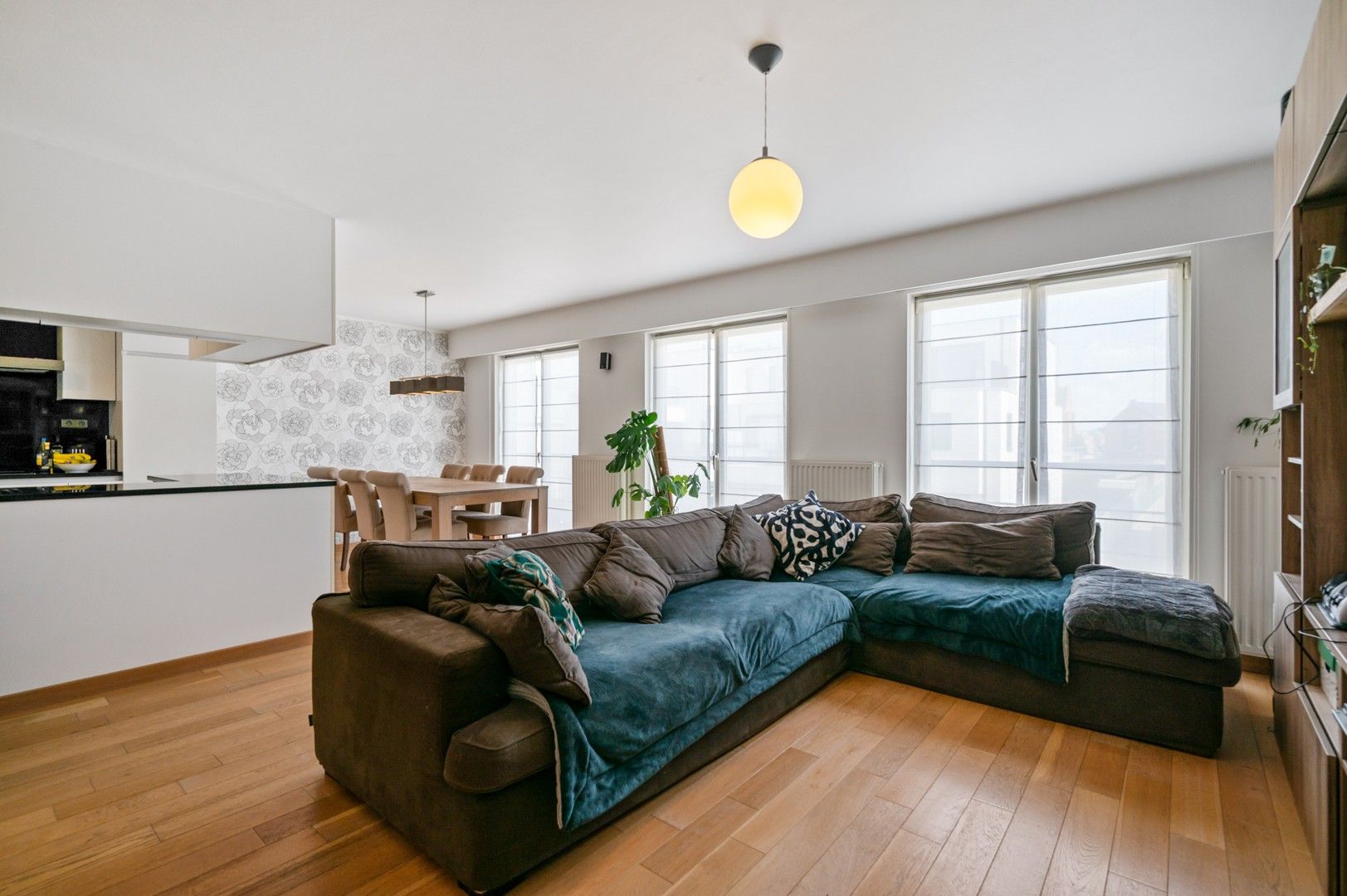 Instapklaar appartement met 3 slaapkamers en terras te Hulshout foto 3