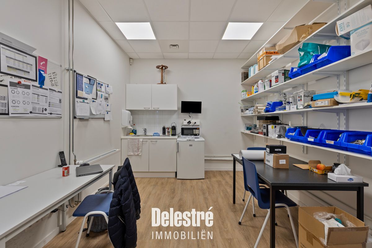 Opbrengsteigendom verhuurd aan PEARLE OPTICIENS  foto 18