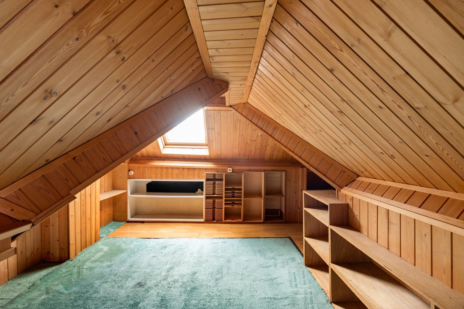 Te renoveren woning op toplocatie te Lier! foto 17