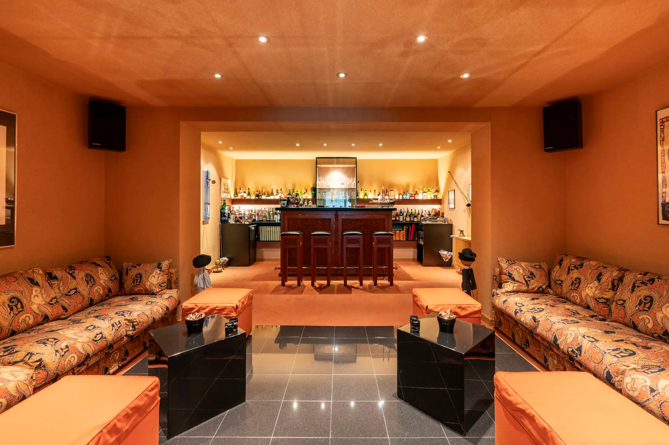 ANTWERPEN - Authentieke meesterwoning met vier garages foto 14