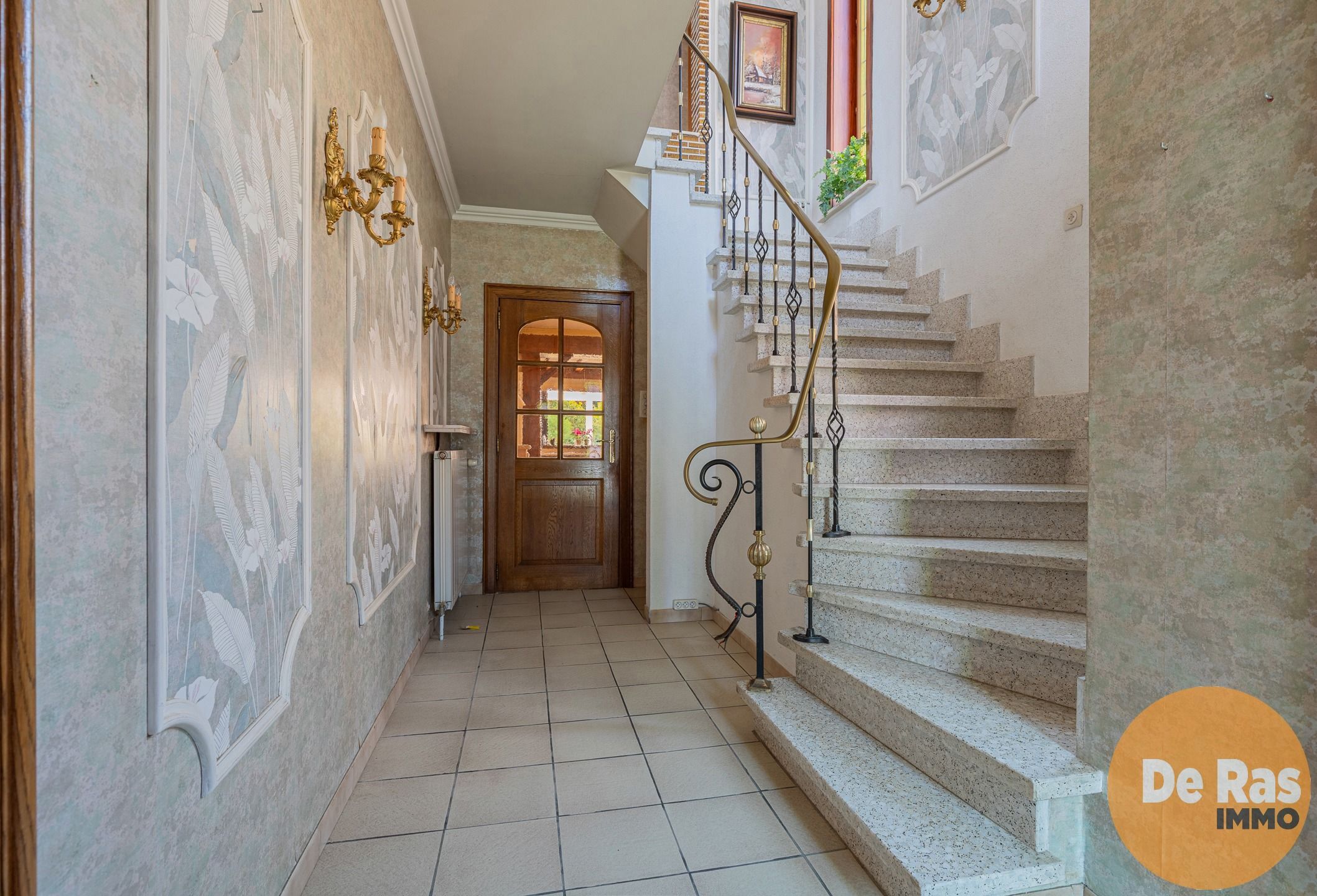 WOUBRECHTEGEM–Solide woning met loods in landelijke omgeving foto 4