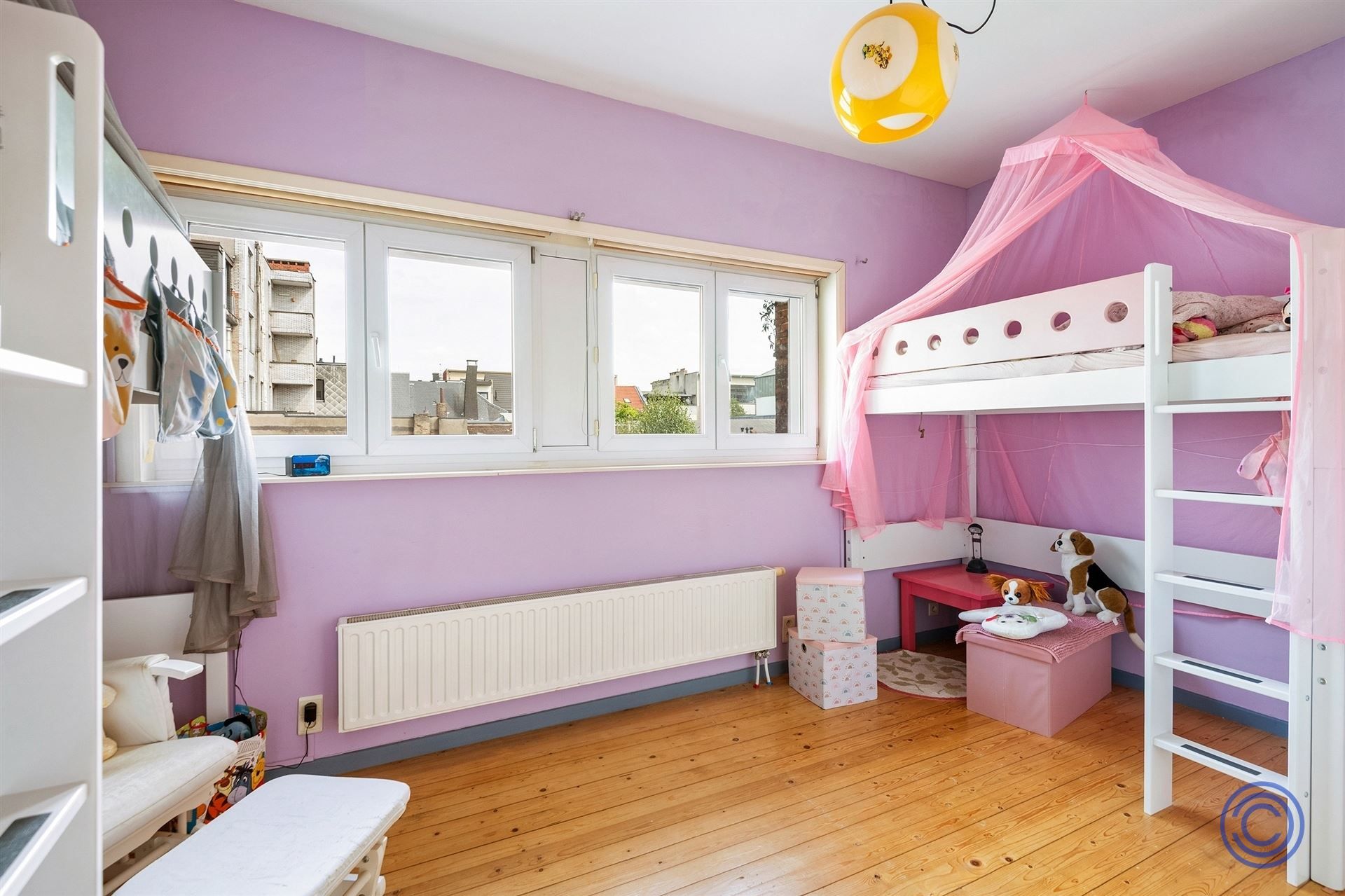 Gezellige, ruime gezinswoning met dakterras, middenin de stad! foto 8