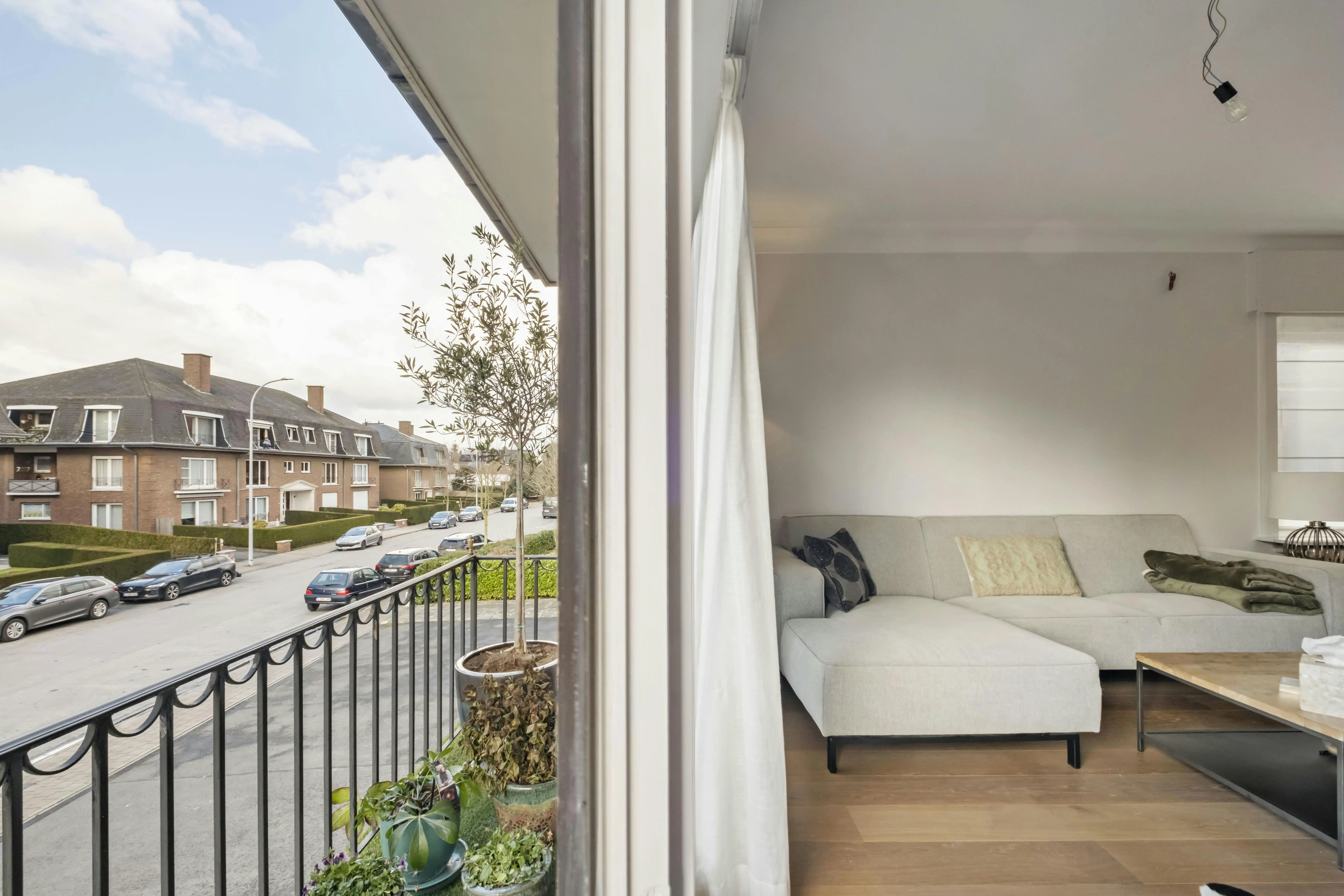  Ruim, instapklaar appartement te koop in Harelbeke foto 12