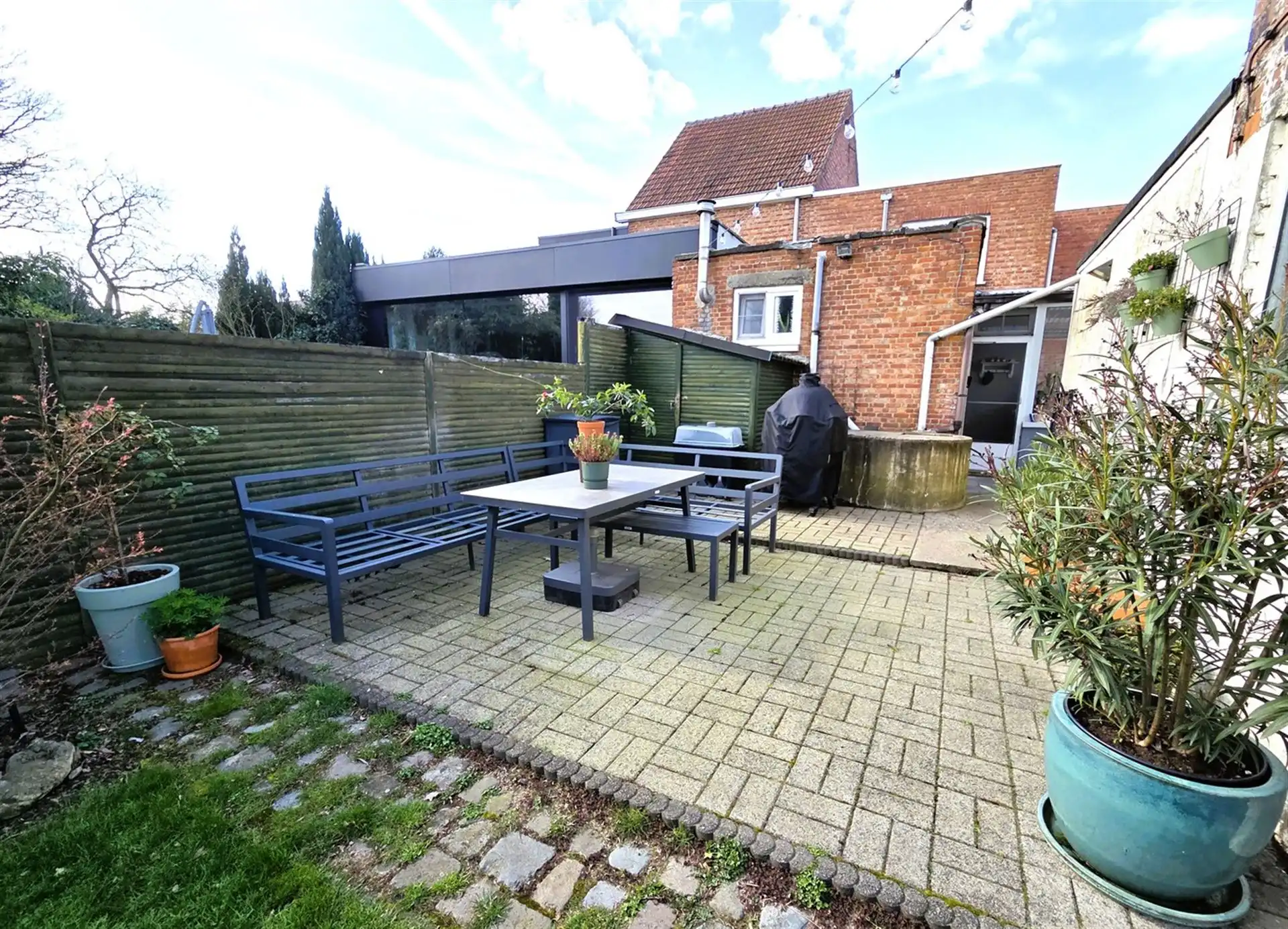 Leuke woning met 3 slaapkamers, garage en bijgebouw in de tuin foto 16