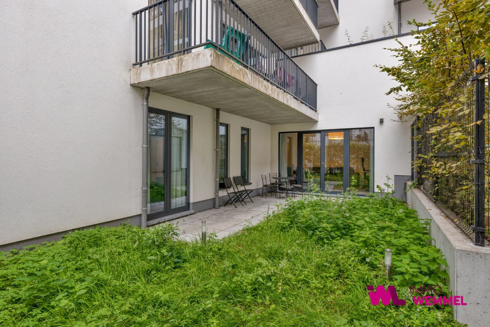 Gelijkvloersappartement met terras en tuin foto 21