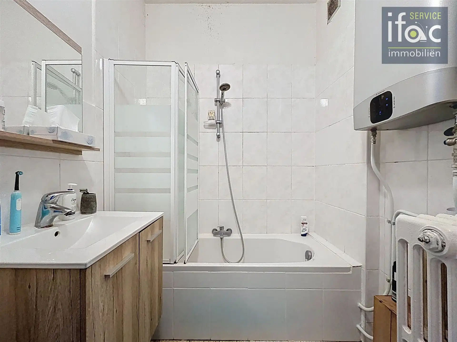 Lichtrijk goed onderhouden appartement op de 4e verdieping foto 14