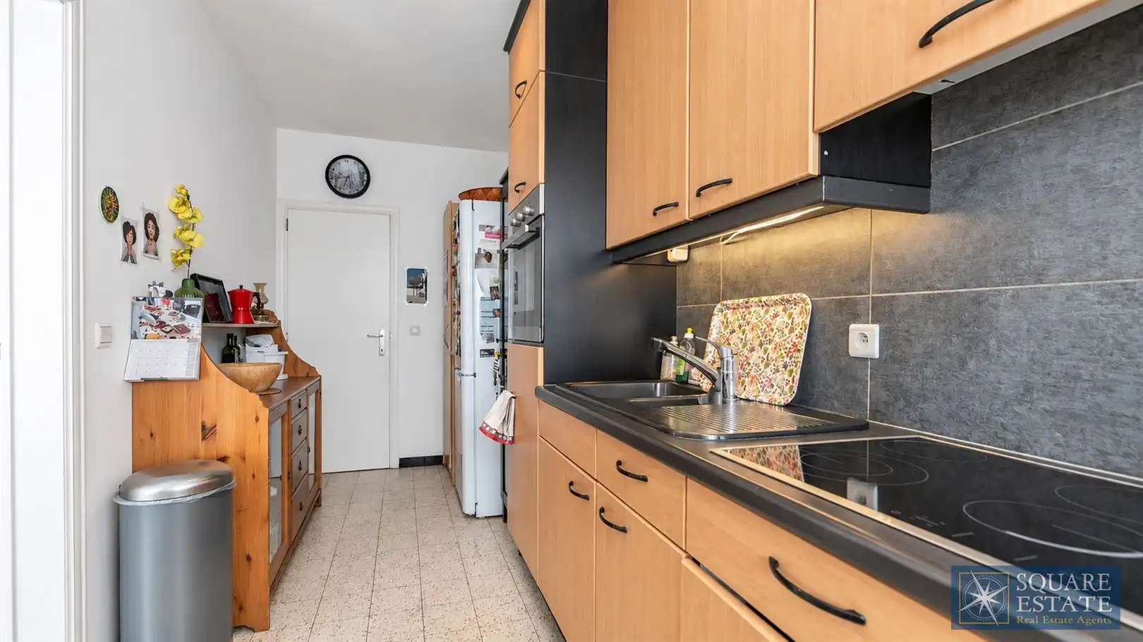 Prachtig appartement met 2 slaapkamers, terras en parkeerplaats foto 4