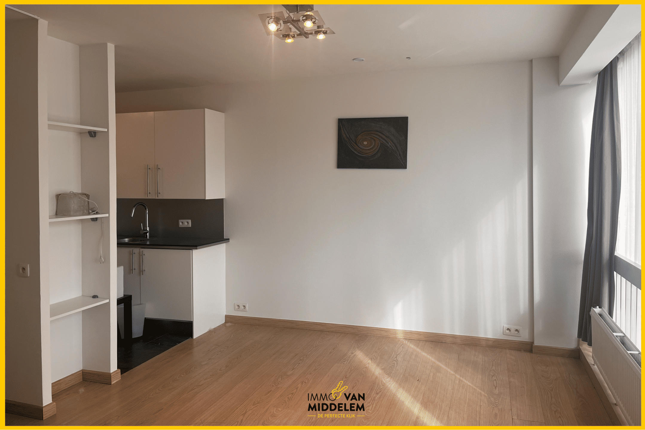 UITSTEKEND GELEGEN STUDIO IN CENTRUM BRUSSEL foto 6