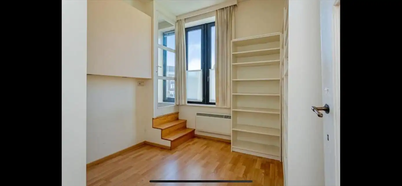 Handelspand met studio op toplocatie aan de Vierschaar foto 14