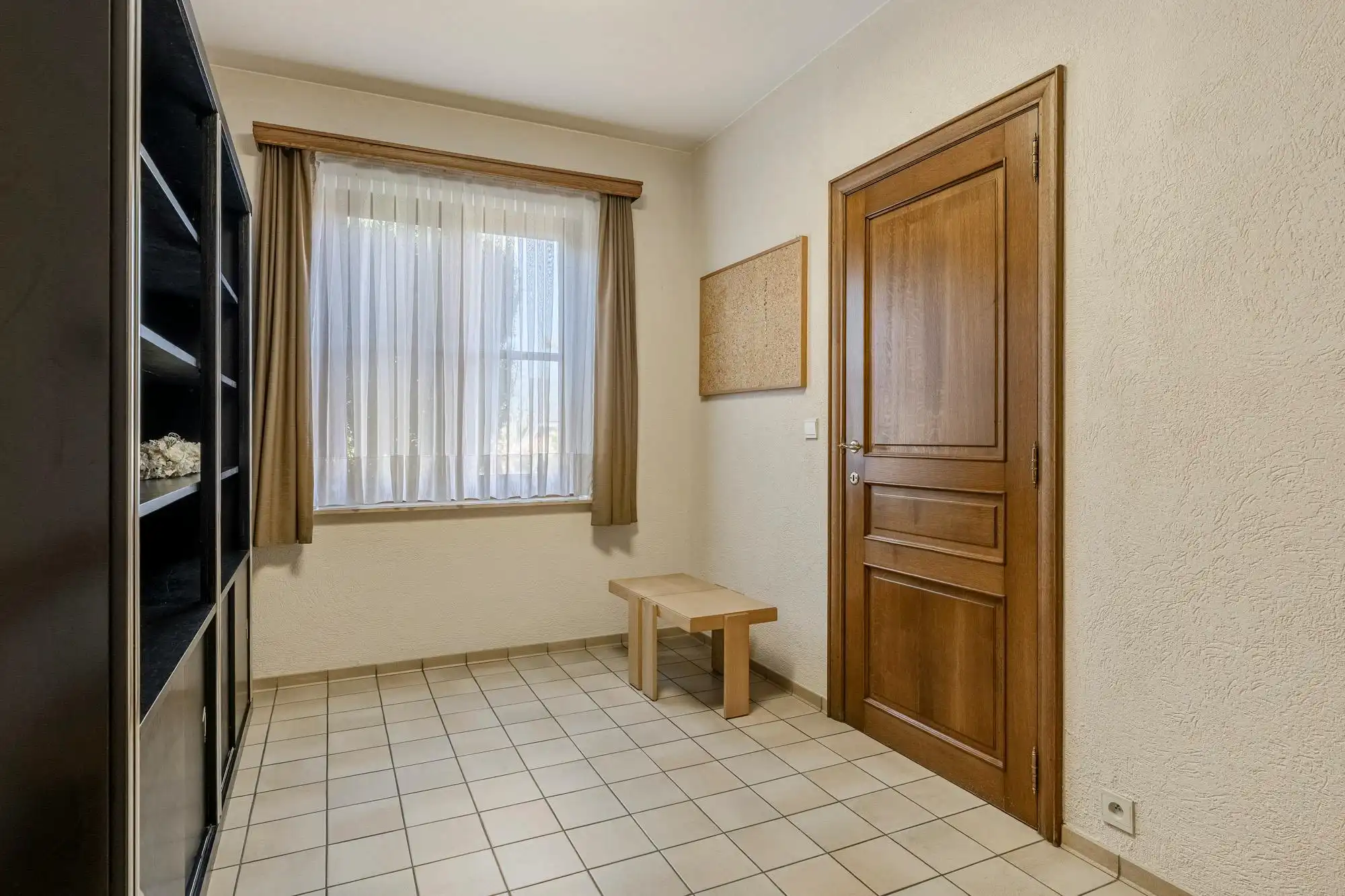 Ruime gezinswoning met praktijkruimte, 5 slaapkamers op 36a57ca centrum Diepenbeek foto 17