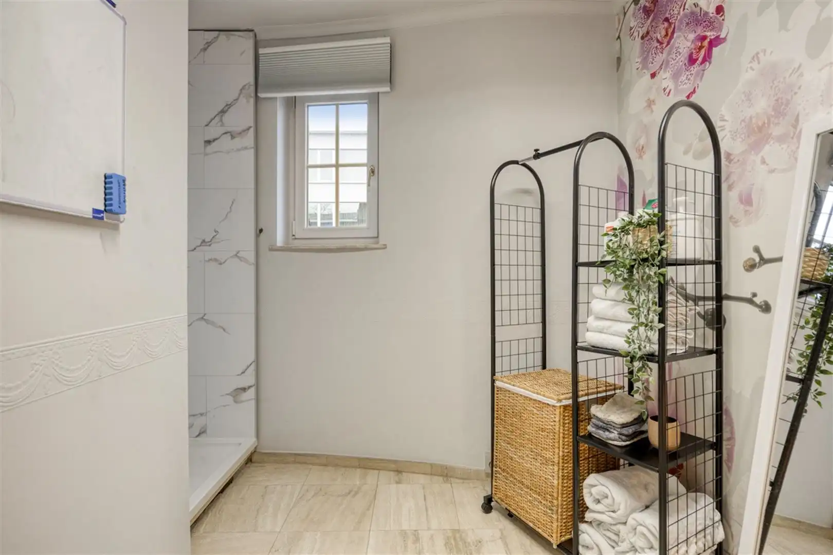 TE KOOP: Handelshuis op toplocatie te Heusden-Zolder! foto 6