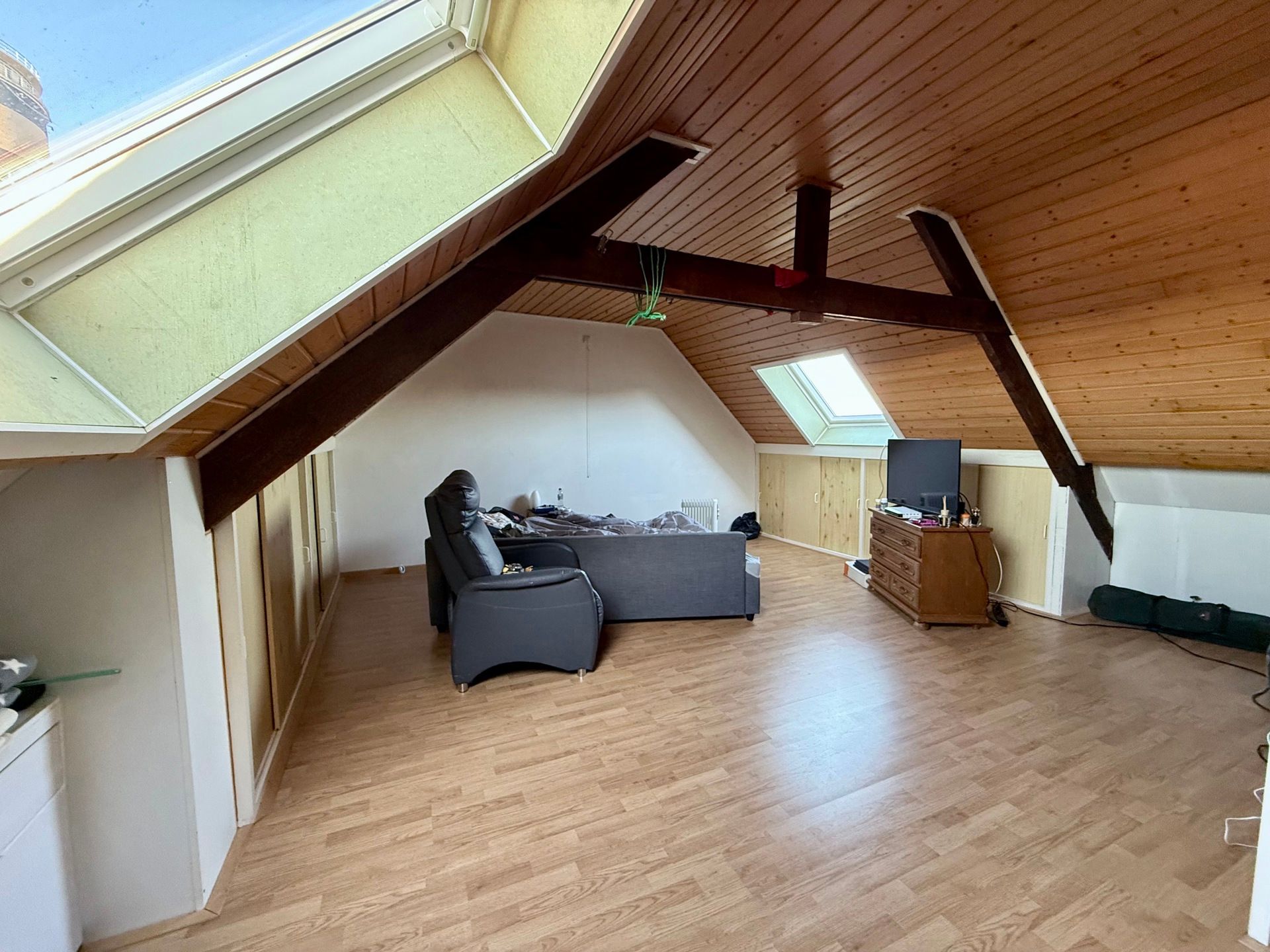 Te renoveren handelspand + appartement + loods foto 19