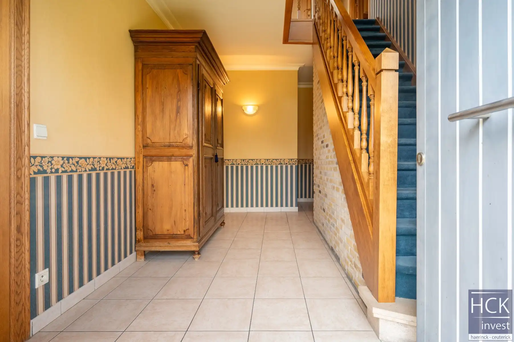 KRUISHOUTEM - Tijdloze & zeer ruime villa op prachtig perceel van 3.550 m² foto 3