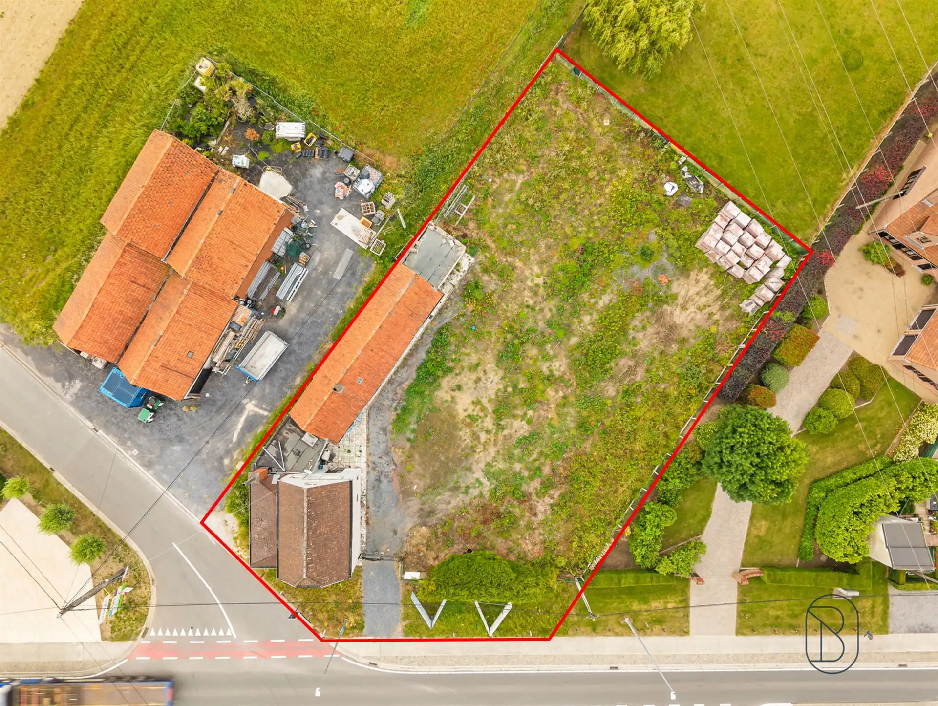 Af te breken woning met vergunning voor villa op 1.754 m2! foto 4
