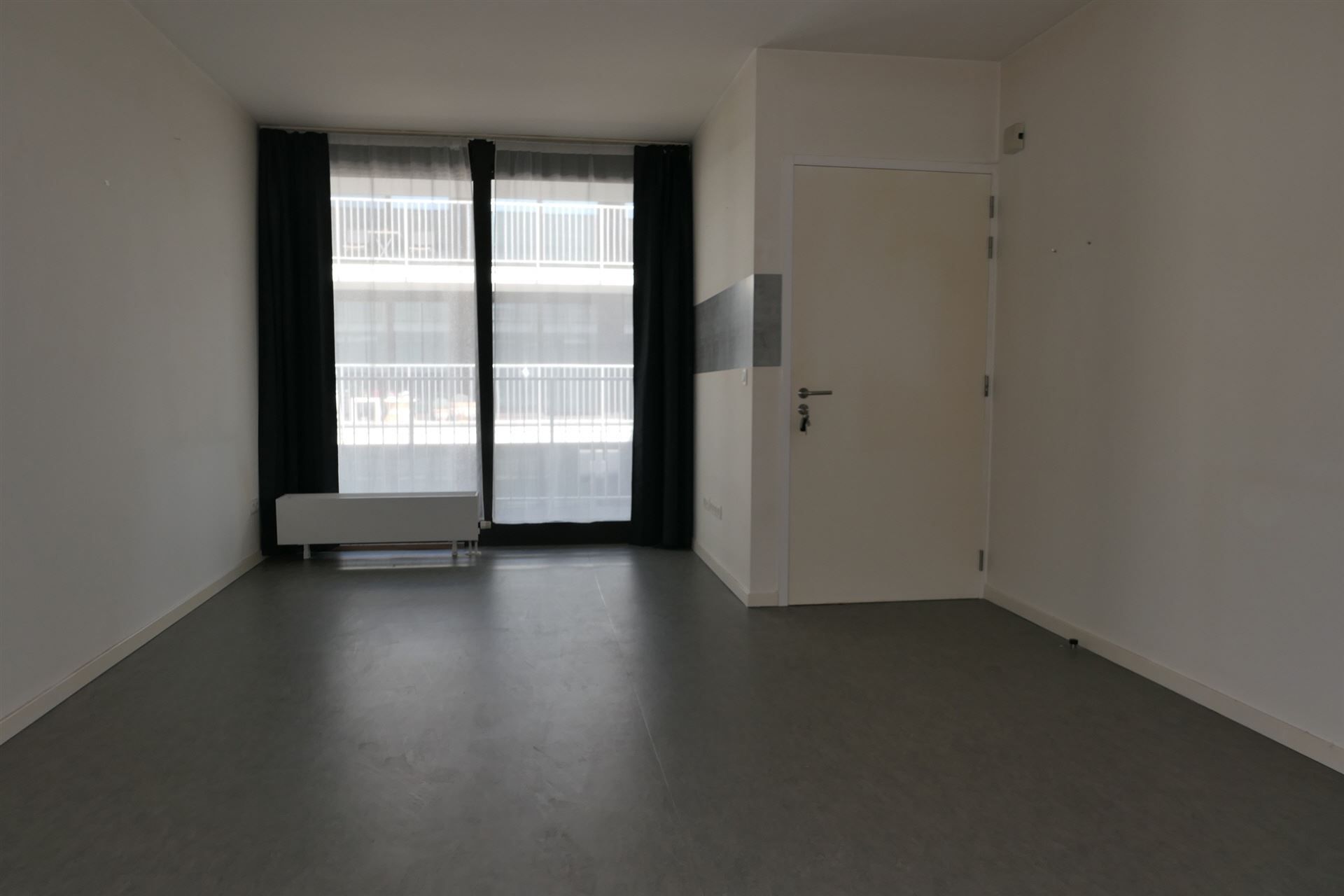 RECENT / 1 SLPK / MET STAANPLAATS foto 4