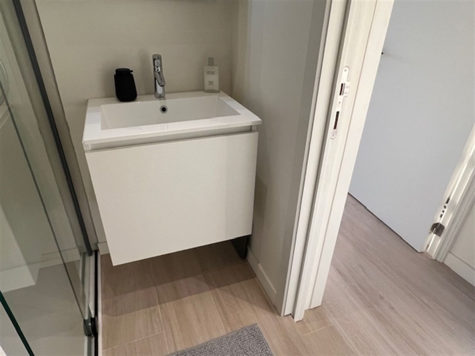 Compleet vernieuwde studio met zicht op duinen zuidgerciht foto 17