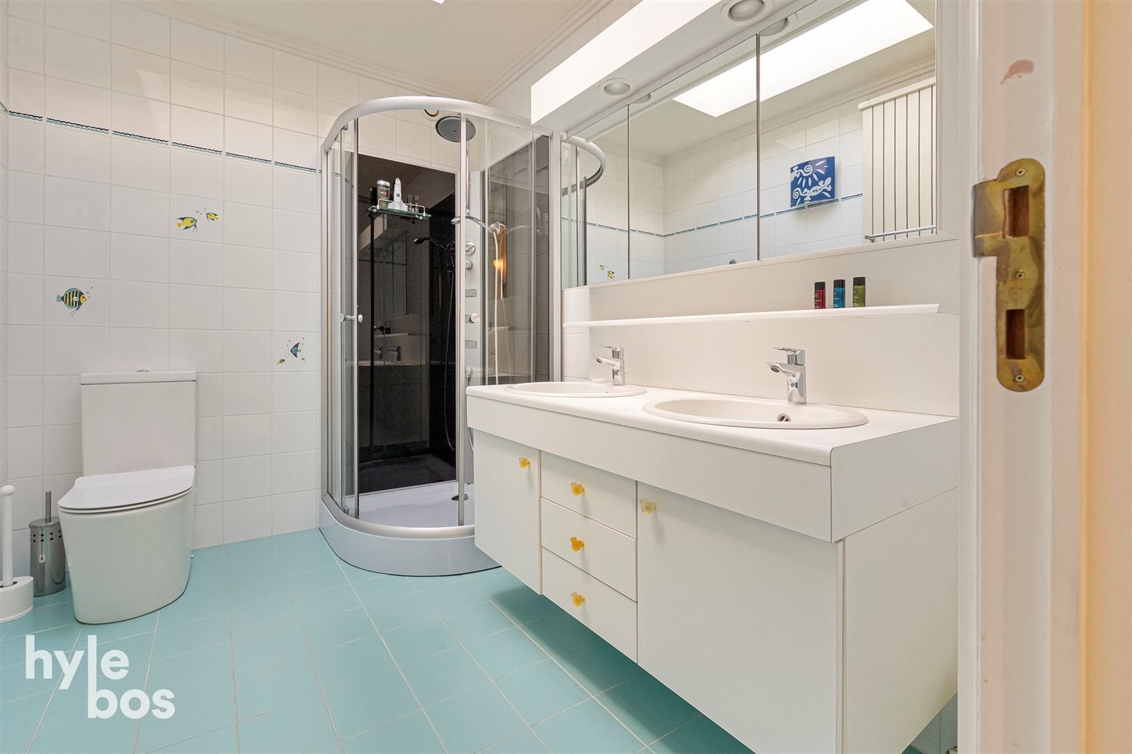 Stijlvolle ruime woning met praktijk & stadstuin foto 19