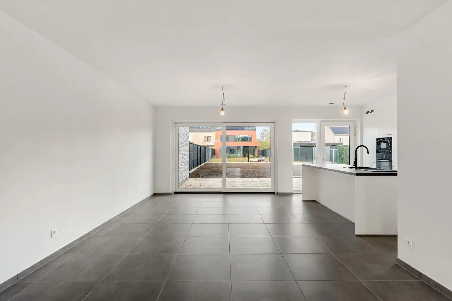 Stijlvolle energiezuinige nieuwbouwwoning met 5 slaapkamers te Hasselt foto 3