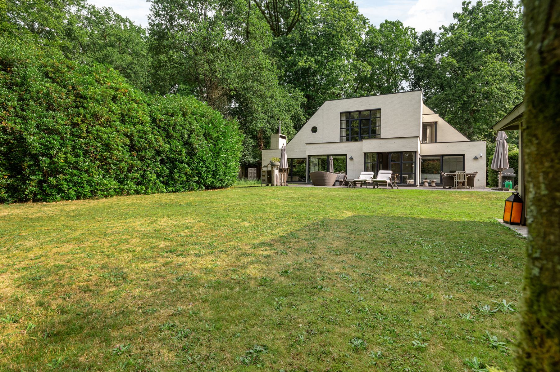 Moderne villa vlakbij het park van Halle Zoersel op 2.933m². foto 24