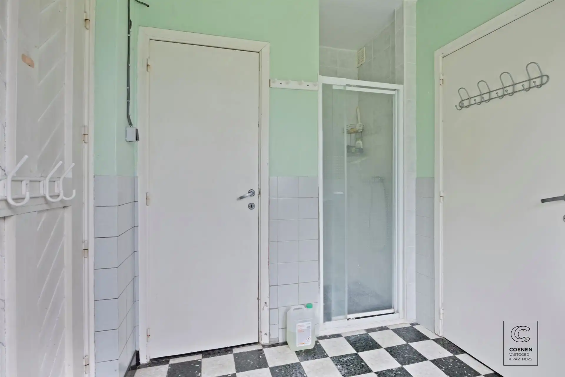 Grondig te renoveren woning op een schitterende locatie! foto 8