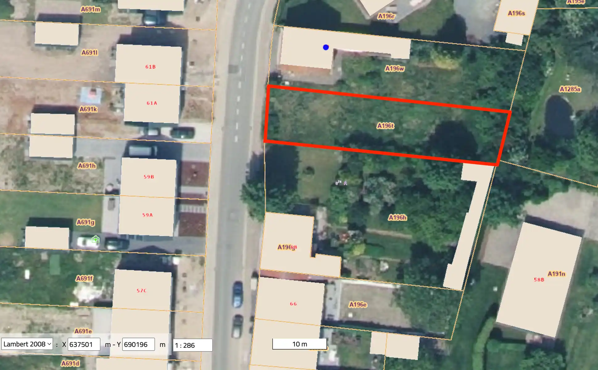 Ruime bouwgrond voor een gesloten bebouwing op top-locatie. foto 3