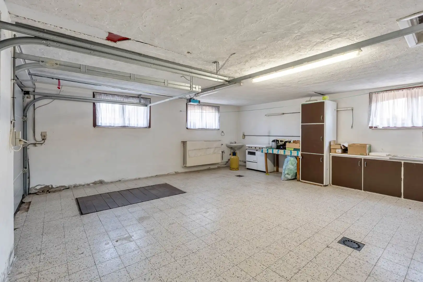 Gelijkvloerse, verzorgde woning gelegen op een perceel van 6a37ca, vlakbij het centrum, scholen, wandel- en fietsroutes foto 24