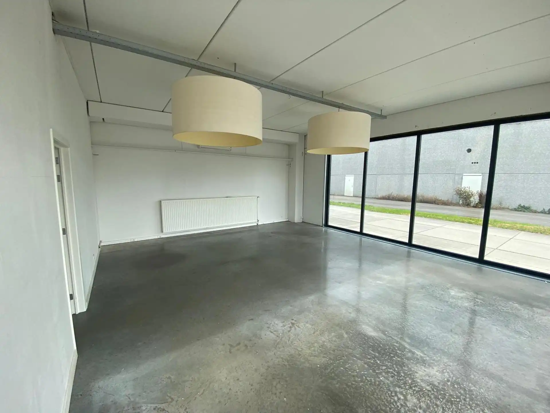 Kantoor/Showroomruimtes te huur Kruibeke foto 8
