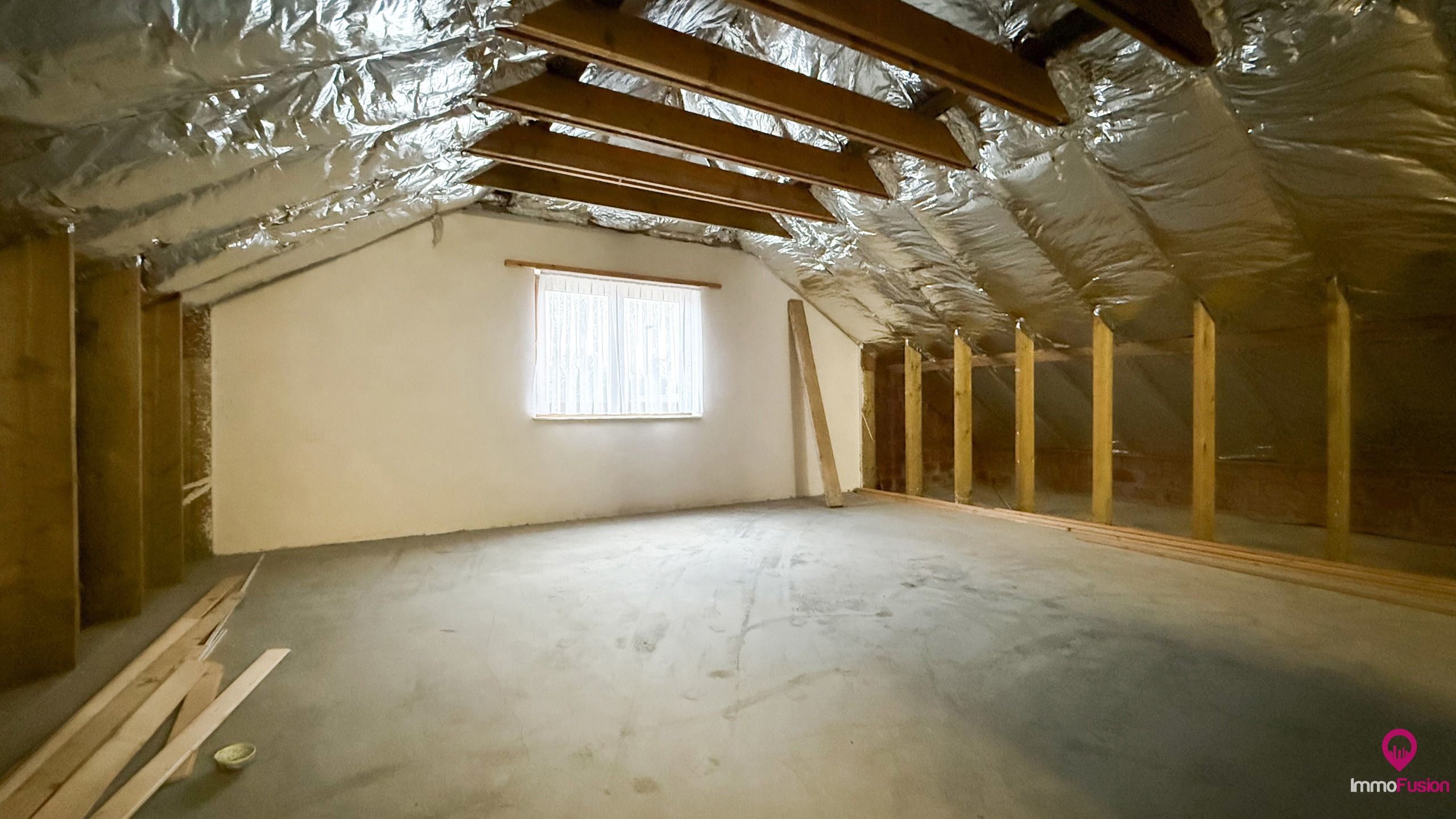 Ruime gelijkvloerse woning met zolderruimte in Houthalen! foto 26