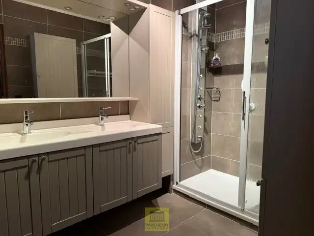 EXCLUSIEF APPARTEMENT met GROOT ZONNETERRAS OP EEN TOPLIGGING foto 9