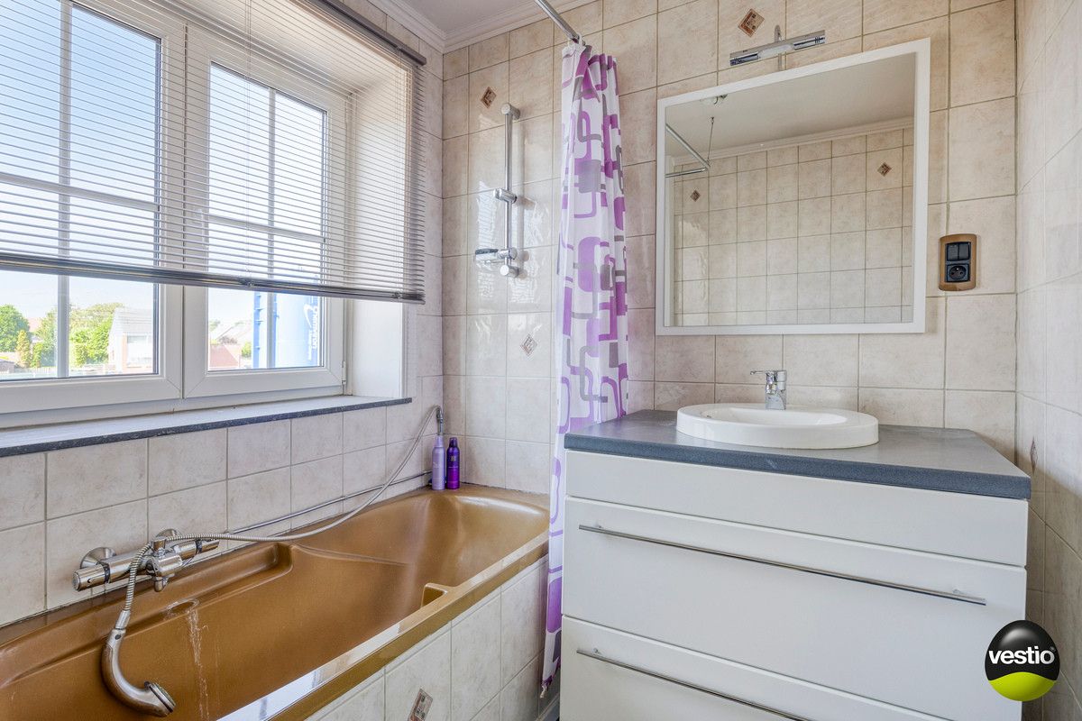 TIJDLOZE RUIME WONING MET 3 SLK OP 5A90CA NABIJ CENTRUM BEVERST. foto 20