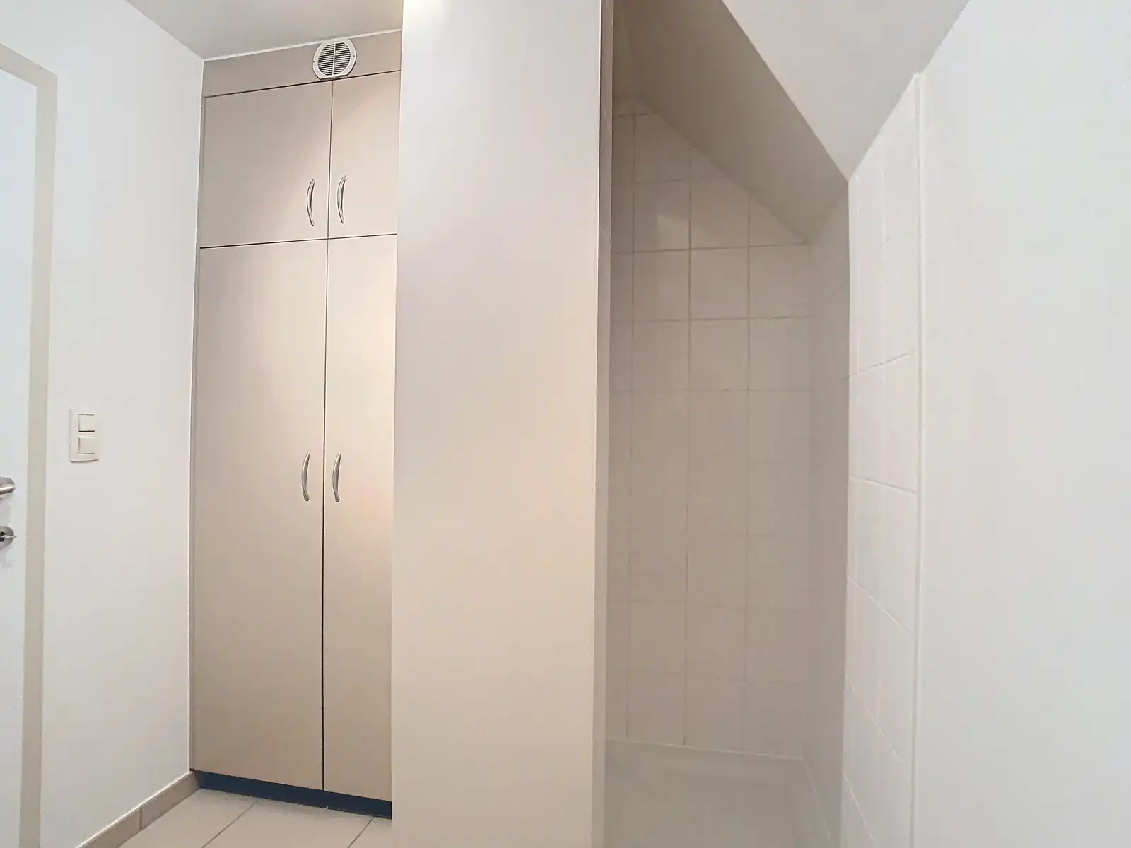 Dakappartement met 1 SLPK, mooi terras én garage! foto 9