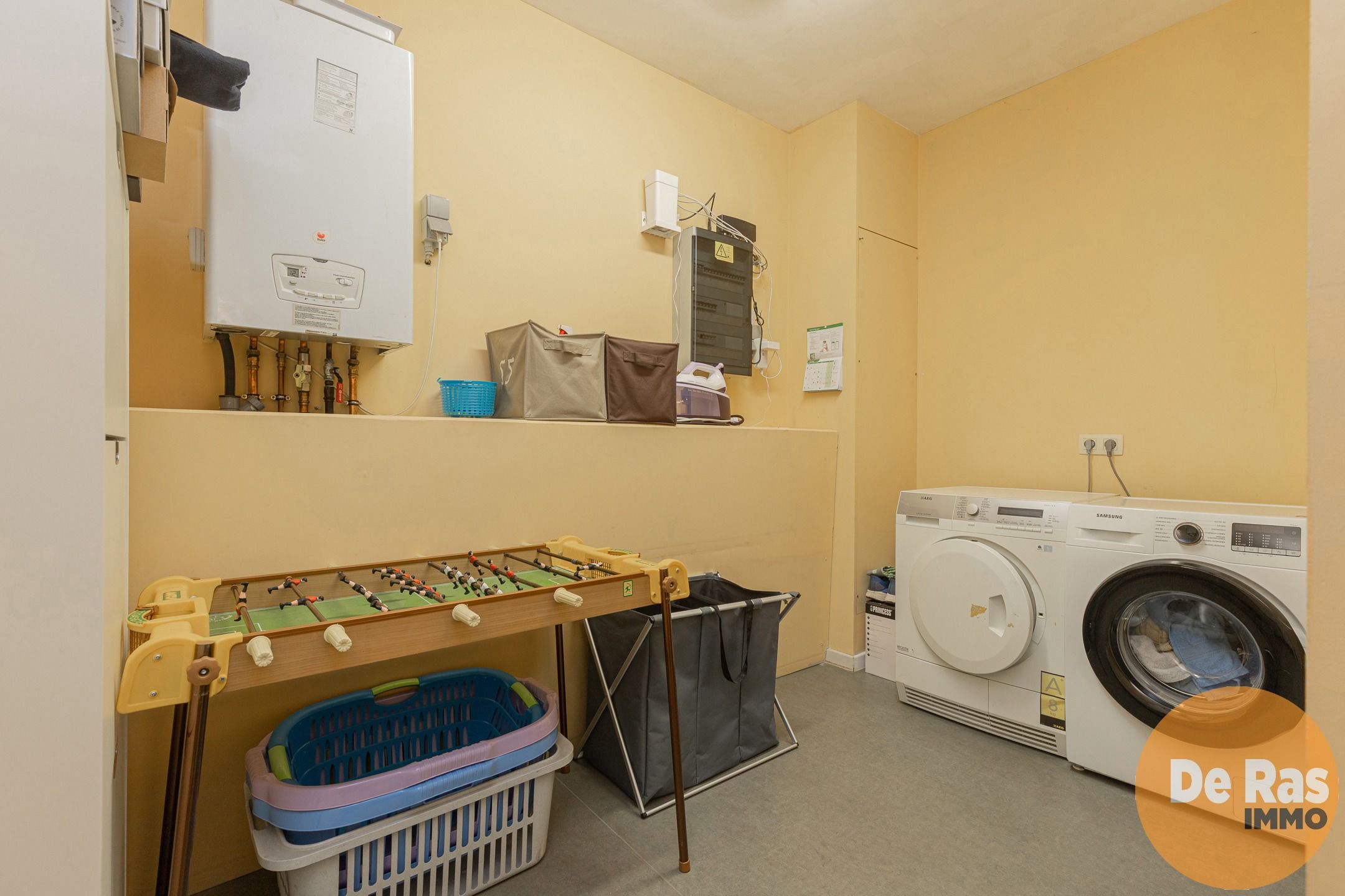 HERZELE - Gelijkvloers appartement inclusief garage met tuin foto 3