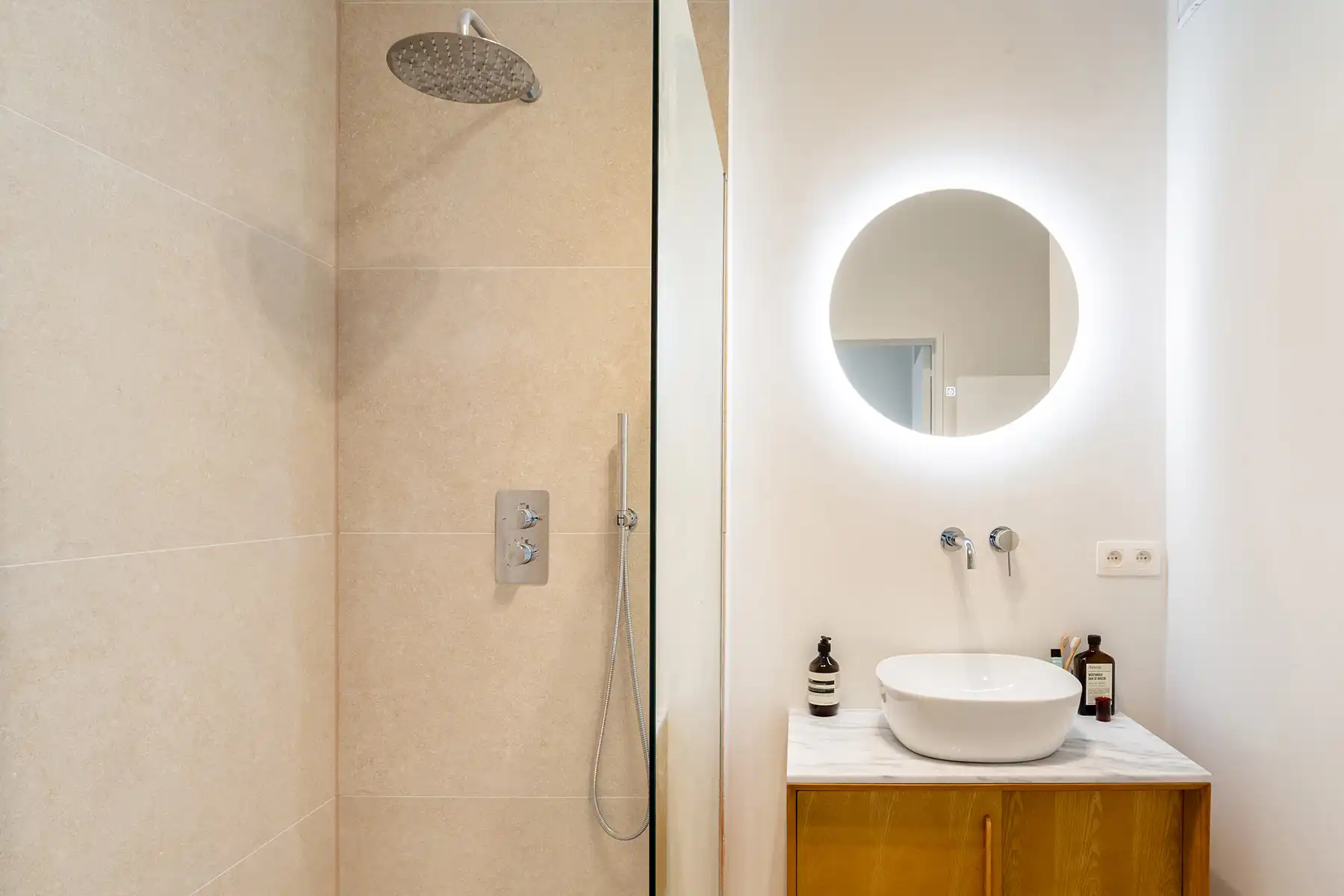 Wilrijk - Gerenov.  2 à 3 slaapkamer app. met terras + P  foto 13